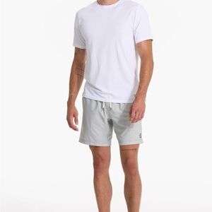 Vuori Kore Short Lined 7” – Neptune Stripe | Men’s Size M..
